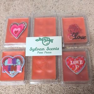 36 Large Gardenia Fragranced Organic Soy Beeswax Melts/Tarts